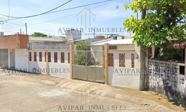 CASA EN VENTA SAB. FELIX COL. SAN ANGEL NANCHITAL DE LAZARO CARDENAS. NEG003