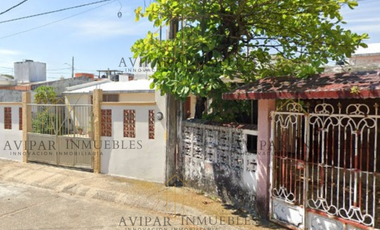 CASA EN VENTA SAB. FELIX COL. SAN ANGEL NANCHITAL DE LAZARO CARDENAS. NEG003