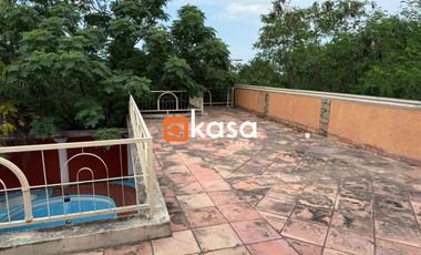 Casa en Venta en Jardines de la Silla, Juárez, N.L.