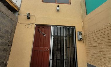 SE VENDE CASA EN PASAJE LOS CHUNCHOS