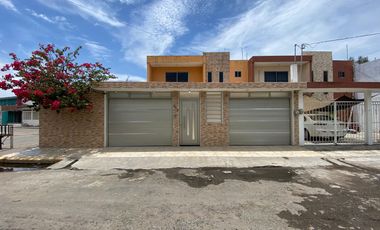 VENDO CASA EN VERACRUZ, CERCA DE DE LA AV FIDEL VELASQUEZ
