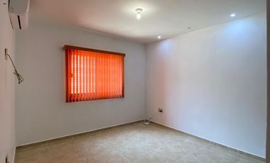 VENDO CASA EN VERACRUZ, CERCA DE DE LA AV FIDEL VELASQUEZ