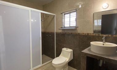 VENDO CASA EN VERACRUZ, CERCA DE DE LA AV FIDEL VELASQUEZ