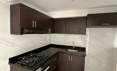 APARTAMENTO EN ARRIENDO, EN PRADOS DEL ESTE