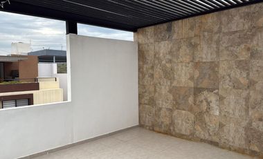 Casa en Venta en esquina en Priv. Forja Real