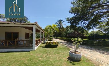 Venta de Casa Finca 🏡entre Turbaco y Arjona a Orillas de la Carretera 🛣