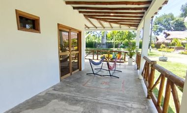 Venta de Casa Finca 🏡entre Turbaco y Arjona a Orillas de la Carretera 🛣