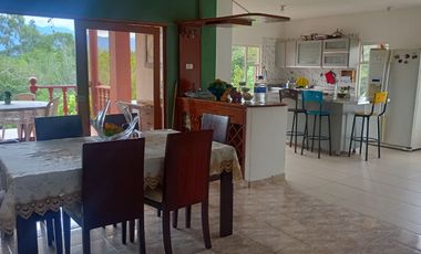 ¡Oportunidad!  Vendo Casa en Condominio en Arbeláez con Apartamento Independiente  y Renta Activa.