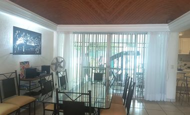 CASA EN FRACC. LOMAS DE COCOYOC