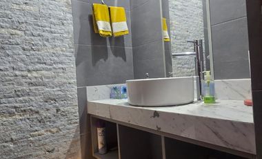 Departamento en Primer Piso de 222 m² de 3 Dorm. en Santiago de Surco