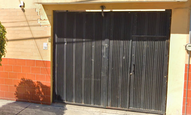 Casa en REMATE zona Nezahualcoyotl