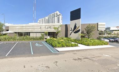 LOCAL EN RENTA EN EXCELENTE ZONA DE LUJO DE INTERLOMAS