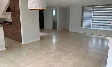 CASA EN RENTA EN RESIDENCIAL BOSQUE DE LAS FUENTES, MODELO VERONA, CALIMAYA, A 15 MIN DE METEPEC