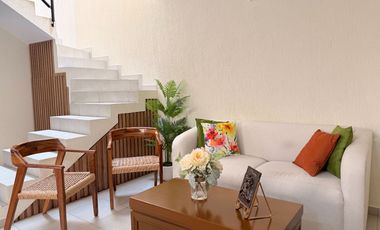 Casa en Venta de 4 habitaciones frente a parque, Alta California