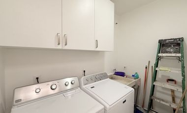 Casa en Venta de 4 habitaciones frente a parque, Alta California