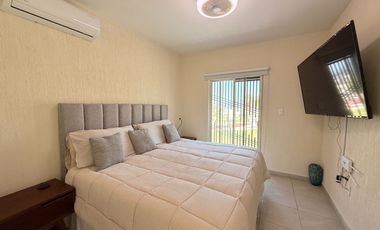 Casa en Venta de 4 habitaciones frente a parque, Alta California