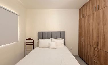 Casa en Venta de 4 habitaciones frente a parque, Alta California