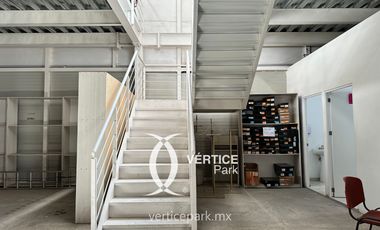 Renta | Bodega - Local Comercial | 1800 m² | Av 5 de Febrero | Querétaro