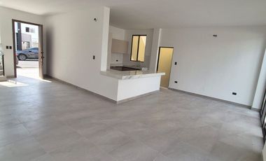 Casa en Venta en Samborondon, 3 Habitaciones, 3 Baños, Patio, Garaje, Nueva a Estrenar, Piscina, Parques. Via Salitre