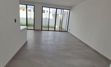 Casa en Venta en Samborondon, 3 Habitaciones, 3 Baños, Patio, Garaje, Nueva a Estrenar, Piscina, Parques. Via Salitre