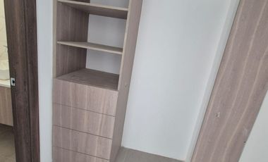 Casa en Venta en Samborondon, 3 Habitaciones, 3 Baños, Patio, Garaje, Nueva a Estrenar, Piscina, Parques. Via Salitre