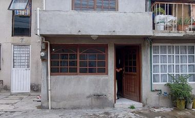 VENDO CASA BIEN UBICADA PARA HABITACION O NEGOCIO