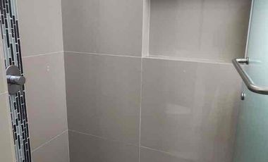 EN RENTA AMPLIA CASA DE 3 RECÁMARAS MÁS ESTUDIO, UBICADA EN RESIDENCIAL PALMARIS CANCÚN, QUINTANA ROO.