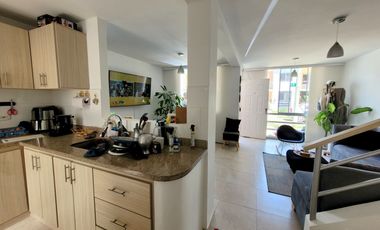 OPORTUNIDAD CASA EN CONJUNTO EN GALICIA-CERRITOS.