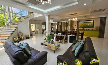 60m Las Terrazas 6-Bedroom House for Sale in Ma-a