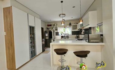 60m Las Terrazas 6-Bedroom House for Sale in Ma-a