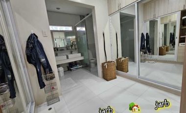 60m Las Terrazas 6-Bedroom House for Sale in Ma-a