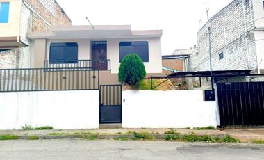 Vendo Casa de una planta en el Barrio Daniel Álvarez