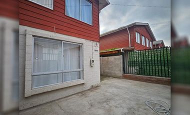 Se arrienda casa de dos pisos, 3 dormitorios,  Villa El Alba, Quillota.
