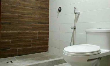 ENTRE RIOS-SAMBORONDON KM1.5, Alquilo hermoso departamento remodelado planta baja, 3 dormitorios $1000.