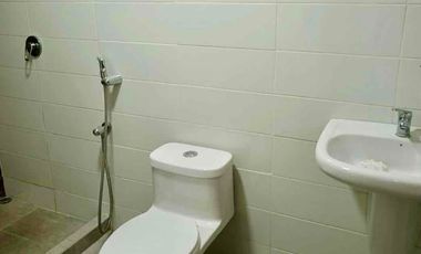 ENTRE RIOS-SAMBORONDON KM1.5, Alquilo hermoso departamento remodelado planta baja, 3 dormitorios $1000.