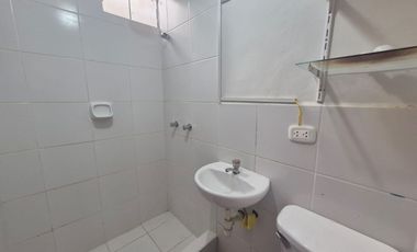 CASA 2 PISOS EN CHICLAYO - RES. DERRAMA MAGISTERIAL