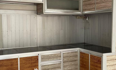 DISEWA RUMAH 2 LANTAI SIAP HUNI di KOTA WISATA – SEMI FURNISHED!