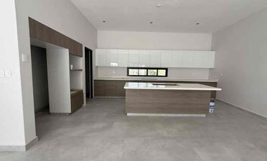 CASA DE 1 PLANTA EN  VENTA EN AMANI TIERRA , ZONA SUR CARRETERA NACIONAL ,SANTIAGO N.L.