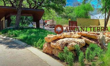 CASA DE 1 PLANTA EN  VENTA EN AMANI TIERRA , ZONA SUR CARRETERA NACIONAL ,SANTIAGO N.L.