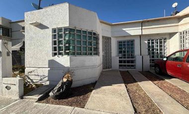 SE VENDE HERMOSA CASA