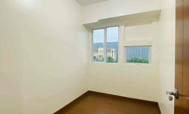 2 Bedroom Ready For Occupancy in Pasay Bay Area | Palm Beach West
