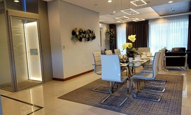 For Sale! Santa Lucia San Juan Brandnew 3 Car Park Townhouse with 4BR 41M -AJCH