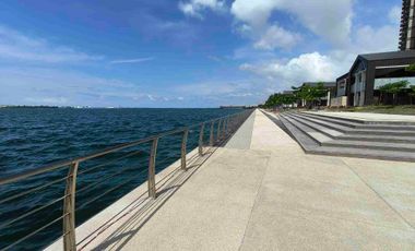 Condo for sale in Cebu City, Mandani Bay Tower1, facing Mactan & seaview