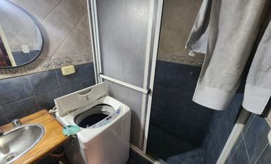 Vendo casa en zona San Cayetano de dos planta ,amplio terreno
