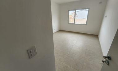 Vendo duplex a estrenar de primera calidad en zona Dorrego 2