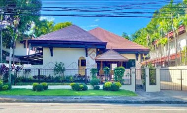 RH133 FOR RENT Furnished 4BR House with Pool in Ayala Alabang Village, Muntinlupa