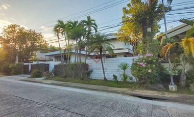 RH132 FOR RENT Fully Furnished 3BR House with Pool in Ayala Alabang Village, Muntinlupa