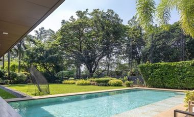 Luxury 5-Bedroom House for Sale in Ayala Alabang Beside Golf Course with Pool