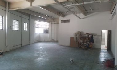 Oficina en Arriendo en Zona Industrial en Sabaneta