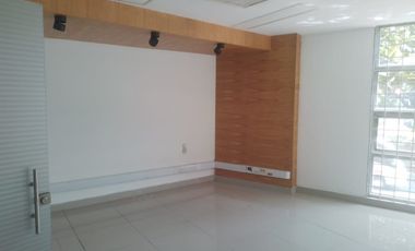 Oficina en Arriendo en Zona Industrial en Sabaneta